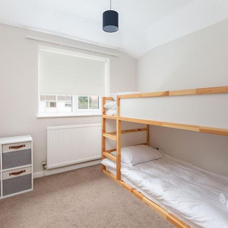 Charles Alexander Short Stay - Moorway House Poulton-le-Fylde Exteriör bild