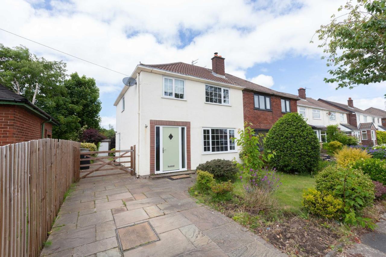 Charles Alexander Short Stay - Moorway House Poulton-le-Fylde Exteriör bild